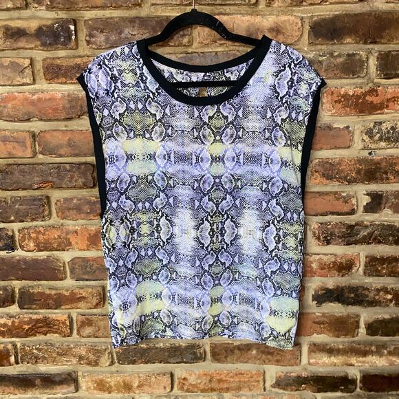 Ali & Kris Tops - Ali & Kris Multicolored Snakeskin Sleeveless Keyhole Open Back Top Size Small